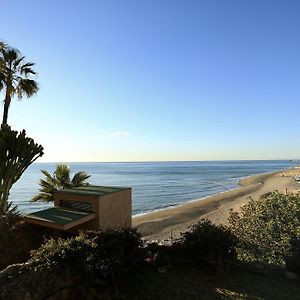 Fabulous Sea View Studio